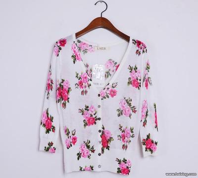 北京豐臺外貿服裝批發(fā)新動態(tài) 秋冬裝毛衣毛衫20萬件到庫，引爆采購熱潮